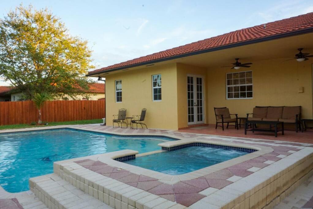 New Luxury Vacation Dream Rental- Sleeps 15! Miami Dış mekan fotoğraf